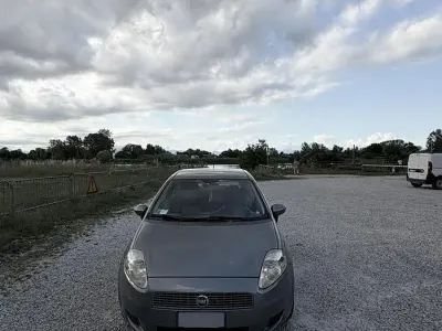 Usata Fiat Punto 65 CV (47 kW) 2006 Grigio Utilitaria