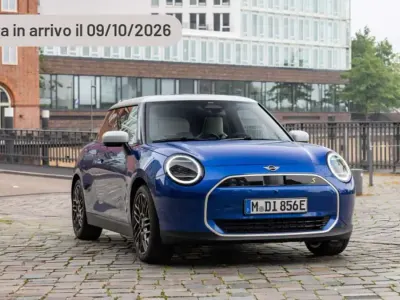 Nuova Mini Cooper SE Essential 64 kW (88 CV) 2025 Argento Utilitaria