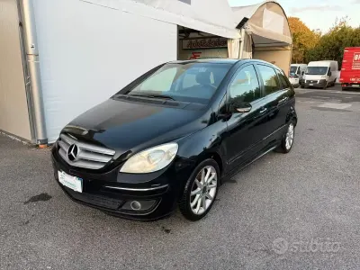 Usata Mercedes B180