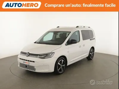 Usata VW Caddy 122 CV (89 kW) 2022 Bianco Monovolume