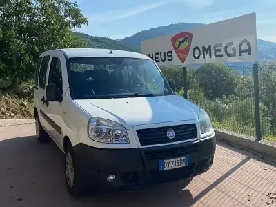 Usata Fiat Doblò Active 103 CV (75 kW) 2009 Bianco Monovolume