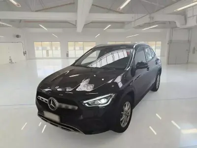 Usata Mercedes GLA180 Business 115 CV (84 kW) 2022 SUV