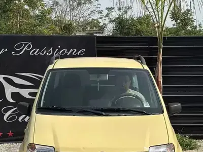 Usata Fiat Panda Climbing 60 CV (44 kW) 2009 Giallo Utilitaria