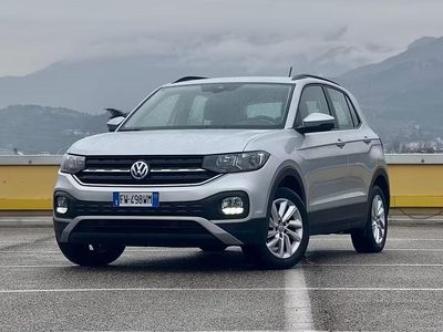 Usata VW T-Cross 95 CV (69 kW) 2019 Argento SUV