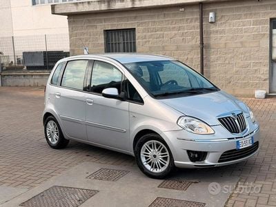 Usata Lancia Musa 95 CV (69 kW) 2010 Grigio Monovolume