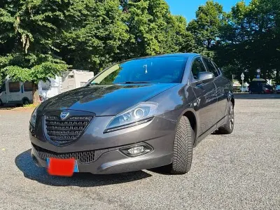 Usata Lancia Delta S 120 CV (88 kW) 2013 Grigio Utilitaria