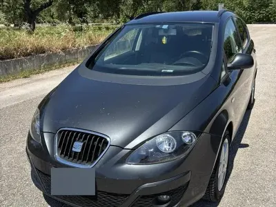 Usata Seat Altea XL 90 CV (66 kW) 2011 Verde Monovolume