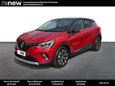 Usata Renault Captur Techno 94 CV (69 kW) 2023 Rosso SUV