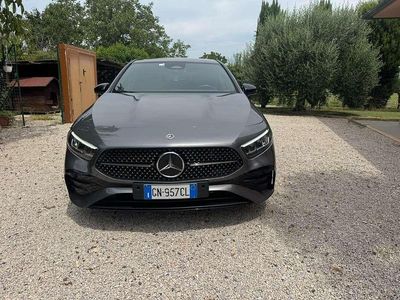 Occasion Mercedes A180 AMG Line Premium Plus 116 ch (85 kW) 2023 Gris Berline