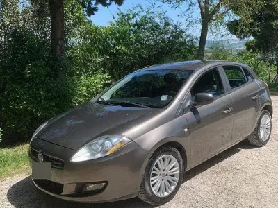 Usata Fiat Bravo 150 CV (110 kW) 2007 Grigio Utilitaria
