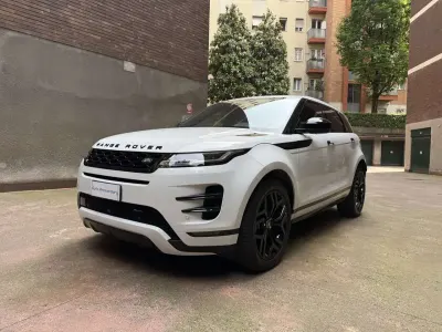 Usata Land Rover Range Rover evoque R-Dynamic 250 CV (183 kW) 2022 Fuji white SUV