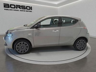 Begagnad Lancia Ypsilon Gold 69 HK (50 kW) 2023 Grå Halvkombi