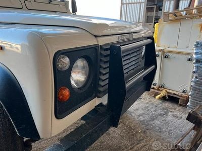 Käytetty Land Rover Defender 86 HP (63 kW) 1989 Katumaasturi