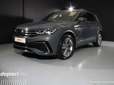 Usata VW Tiguan R-line 150 CV (110 kW) 2022 Grigio SUV