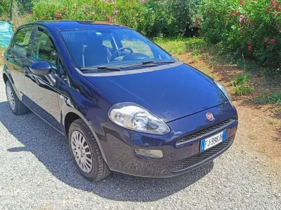 Usata Fiat Punto Street 77 CV (56 kW) 2017 Utilitaria