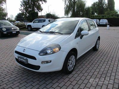 Usata Fiat Punto 80 CV (58 kW) 2013 Bianco Utilitaria