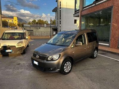 Usata VW Caddy Trendline 102 CV (75 kW) 2013 Grigio Monovolume