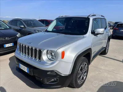 Usata Jeep Renegade Limited 140 CV (102 kW) 2015 Grigio SUV