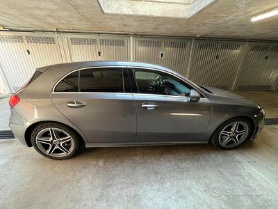 Grigio Usata 2019 Mercedes A180 Premium Berlina | 24.900 € (Buon prezzo)