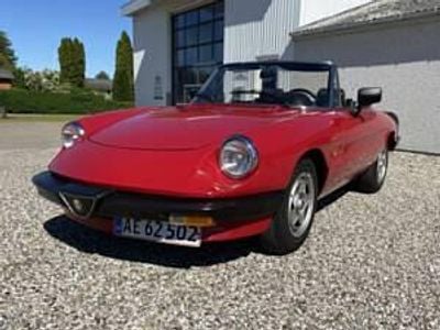 Usata Alfa Romeo Spider 117 CV (86 kW) 1986 Rosso Cabrio