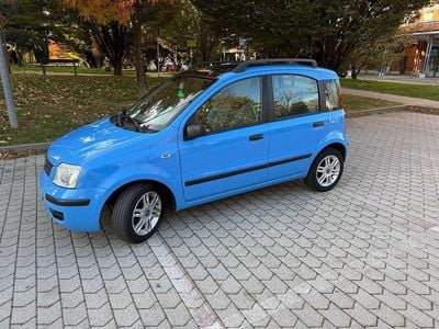 Usata Fiat Panda Emotion 60 CV (44 kW) 2005 Blu/azzurro Utilitaria