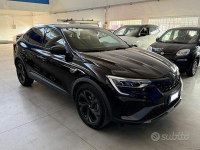 Usata Renault Arkana 145 CV (106 kW) 2023 Nero metallizzato SUV