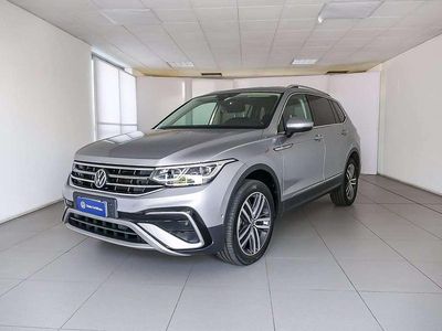 Usata VW Tiguan Allspace Elegance 150 CV (110 kW) 2022 Pyrit silver metallizzato SUV