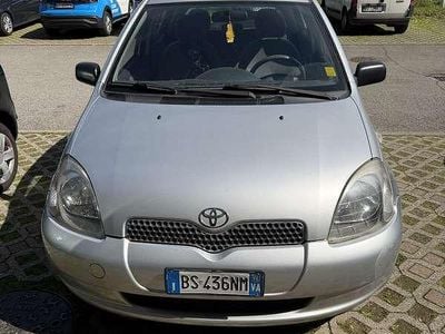 Usata Toyota Yaris Sol 68 CV (50 kW) 2002 Berlina