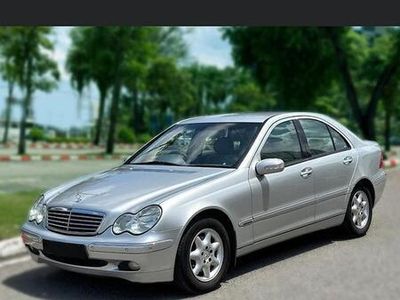 usata Mercedes C220 C 220 CDI cat Classic