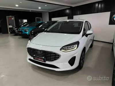 Usata Ford Fiesta Titanium 75 CV (55 kW) 2022 Bianco Utilitaria