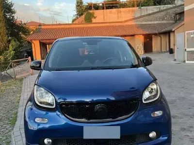 Usata Smart ForFour Brabus 71 CV (52 kW) 2019 Bluazzurro Utilitaria