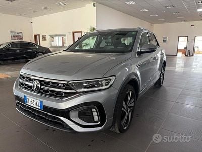 Usata VW T-Roc R-line 150 CV (110 kW) 2022 Grigio SUV