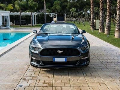 Usata Ford Mustang 305 CV (224 kW) 2016 Grigio Cabrio