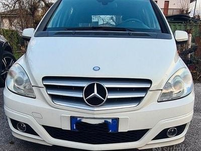 Usata Mercedes B180 2011 Bianco Monovolume