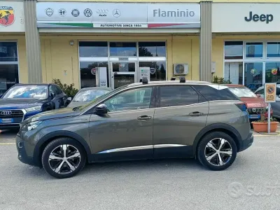 Usata Peugeot 3008 GT-line 120 CV (88 kW) 2018 Verde SUV
