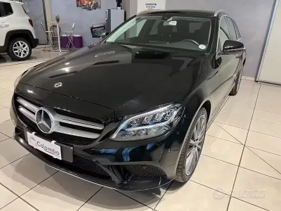 Usata Mercedes C200 AMG 160 CV (117 kW) 2020 Nero Station wagon
