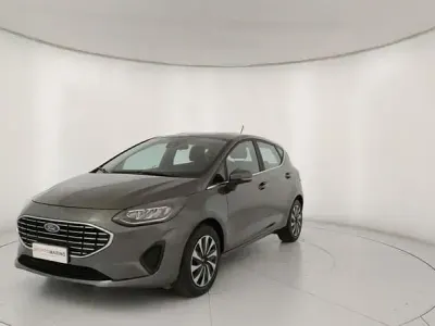 Usata Ford Fiesta Titanium 75 CV (55 kW) 2023 Grigio Utilitaria