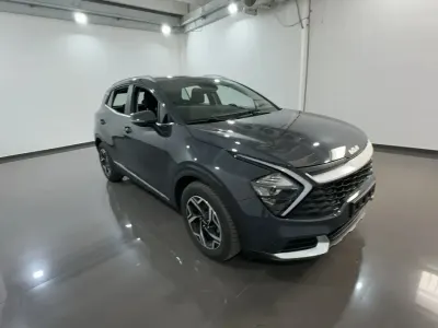 Usata Kia Sportage LX 150 CV (110 kW) 2023 Dark penta metal SUV