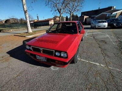 Usata Lancia Delta 196 CV (144 kW) 1989 Rosso Utilitaria