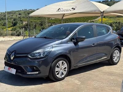 Usata Renault Clio IV Intens 90 CV (66 kW) 2018 Grigio Berlina