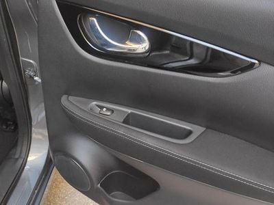 Usata Nissan Qashqai 116 CV (85 kW) 2020 Grigio SUV