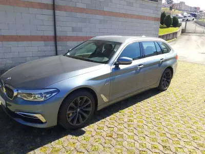 Usado BMW 520 Luxury Line 190 HP (139 kW) 2017 Cinzento Carrinha