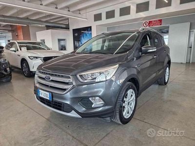 Usata Ford Kuga Business Edition 120 CV (88 kW) 2019 Grigio SUV