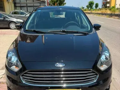 Usata Ford Ka Plus 71 CV (52 kW) 2018 Nero Utilitaria