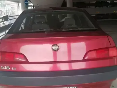 Usata Alfa Romeo 146 103 CV (75 kW) 1995 Rosso Utilitaria