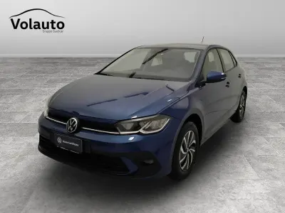 Begagnad VW Polo Life 90 HK (66 kW) 2024 Blå Halvkombi