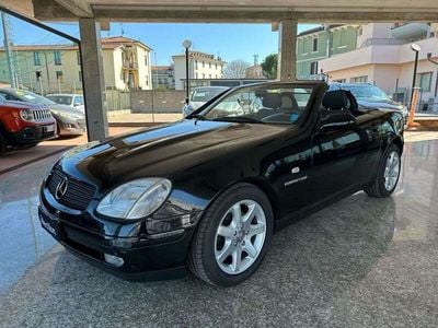 Usata Mercedes SLK200 192 CV (141 kW) 1998 Nero Cabrio