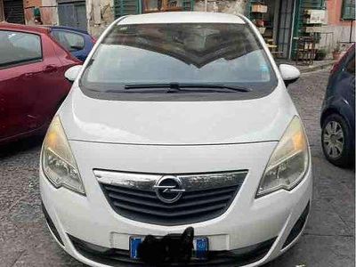 Usata Opel Meriva 95 CV (69 kW) 2013 Bianco Monovolume