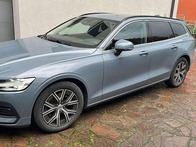 Käytetty Volvo V60 197 HP (144 kW) 2023 Farmari