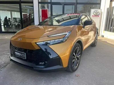 Begagnad Toyota C-HR Lounge 152 HK (111 kW) 2024 Orange SUV